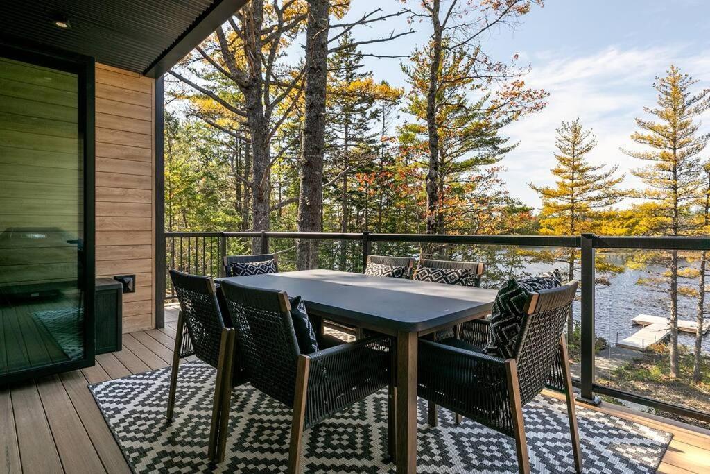 Numinous Cottage Long Lake Oasis Centre Rawdon 外观 照片