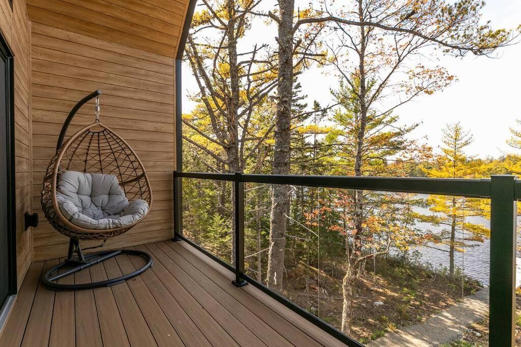 Numinous Cottage Long Lake Oasis Centre Rawdon 外观 照片